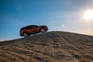 2022 Nissan Pathfinder climbing hill