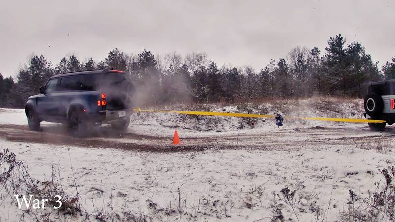 Tug Of War: Ford Bronco Badlands vs Land Rover Defender - image 1042631